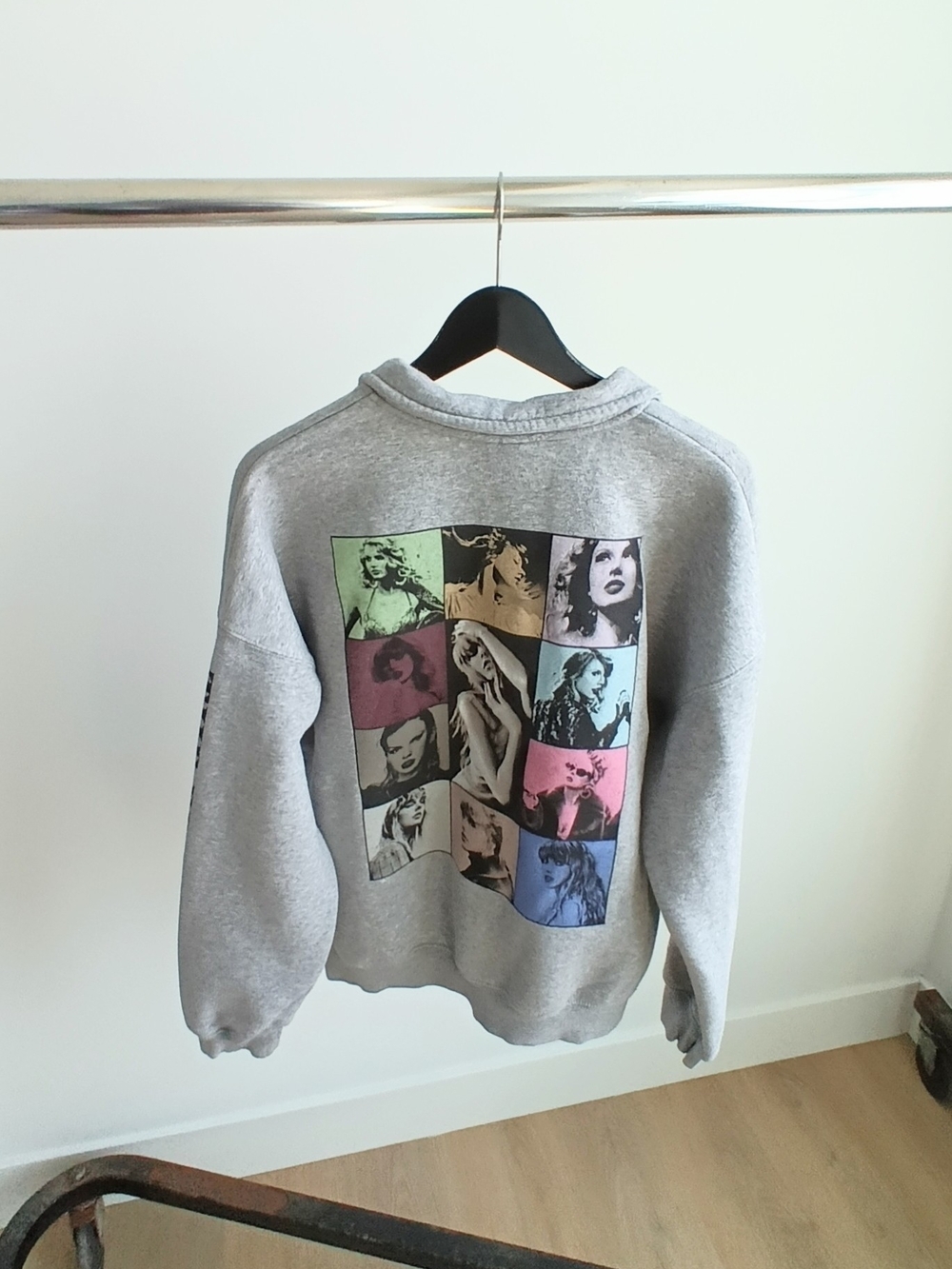 Taylor Swift The Eras Tour Grey Quarter Zip Pullover Sweatshirt XS